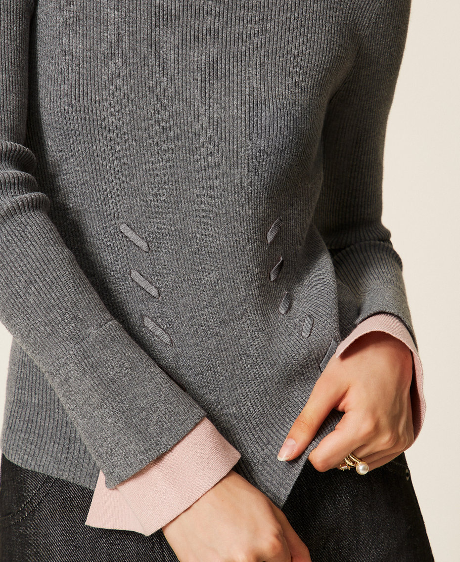 Turtleneck jumper with contrasting details Two-tone Mid Grey Melange/Rose Smoke Woman 262AP3251_13757_04