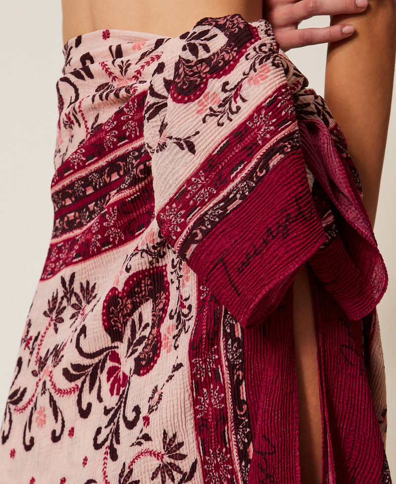 Embossed sarong with print Fuchsia Foulard Print Woman 261LB4ADD_13224_04