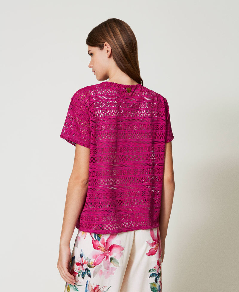 Regular fit lace effect T-shirt Magenta Purple Woman 251LB2GAA_11736_03