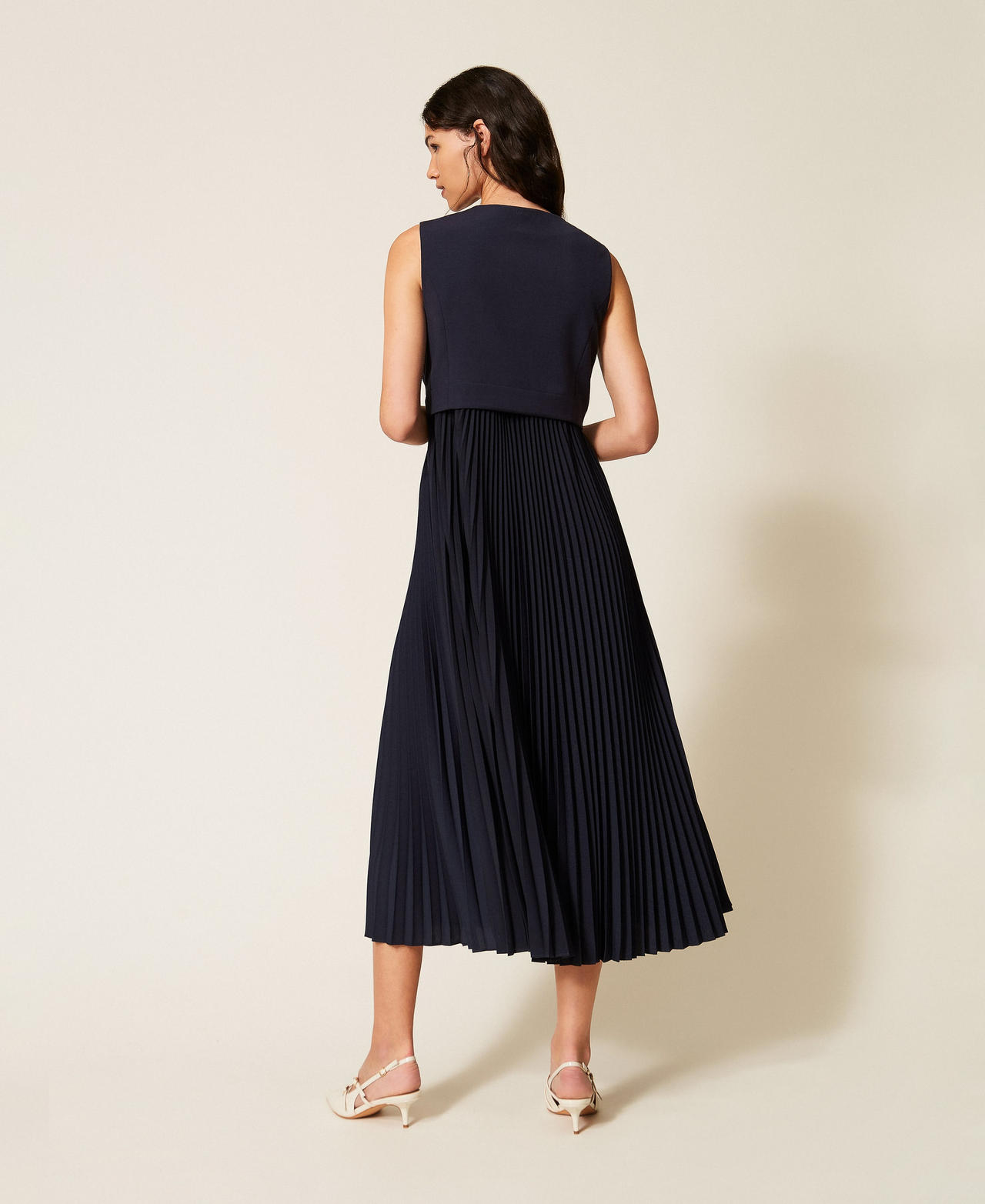 Vestido largo de efecto chaleco con plisados Azul claro Mujer 261TE2111_13172_03