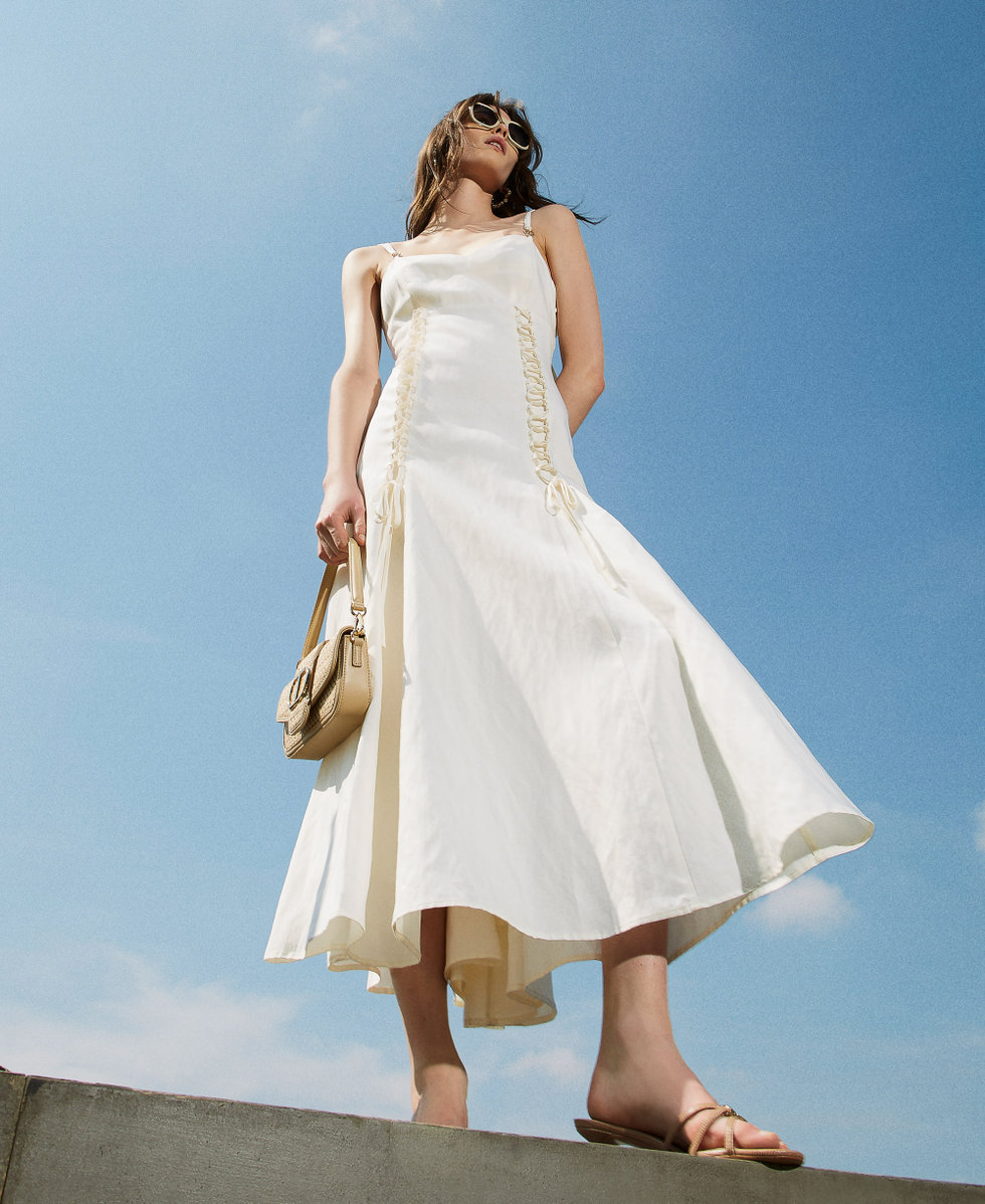 Maxikleid aus Leinenmischung mit Schn&uuml;rungen Wei&szlig; Schnee Frau 251TT2070_00282_PC