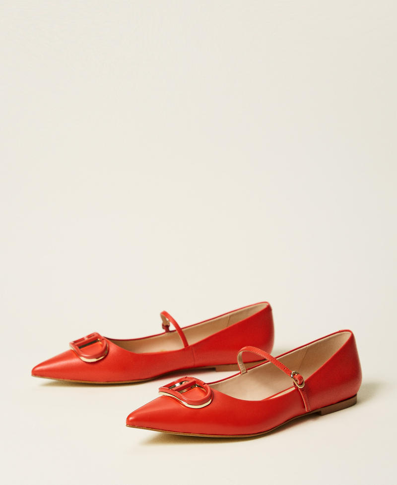 Ballerine in pelle con Oval T