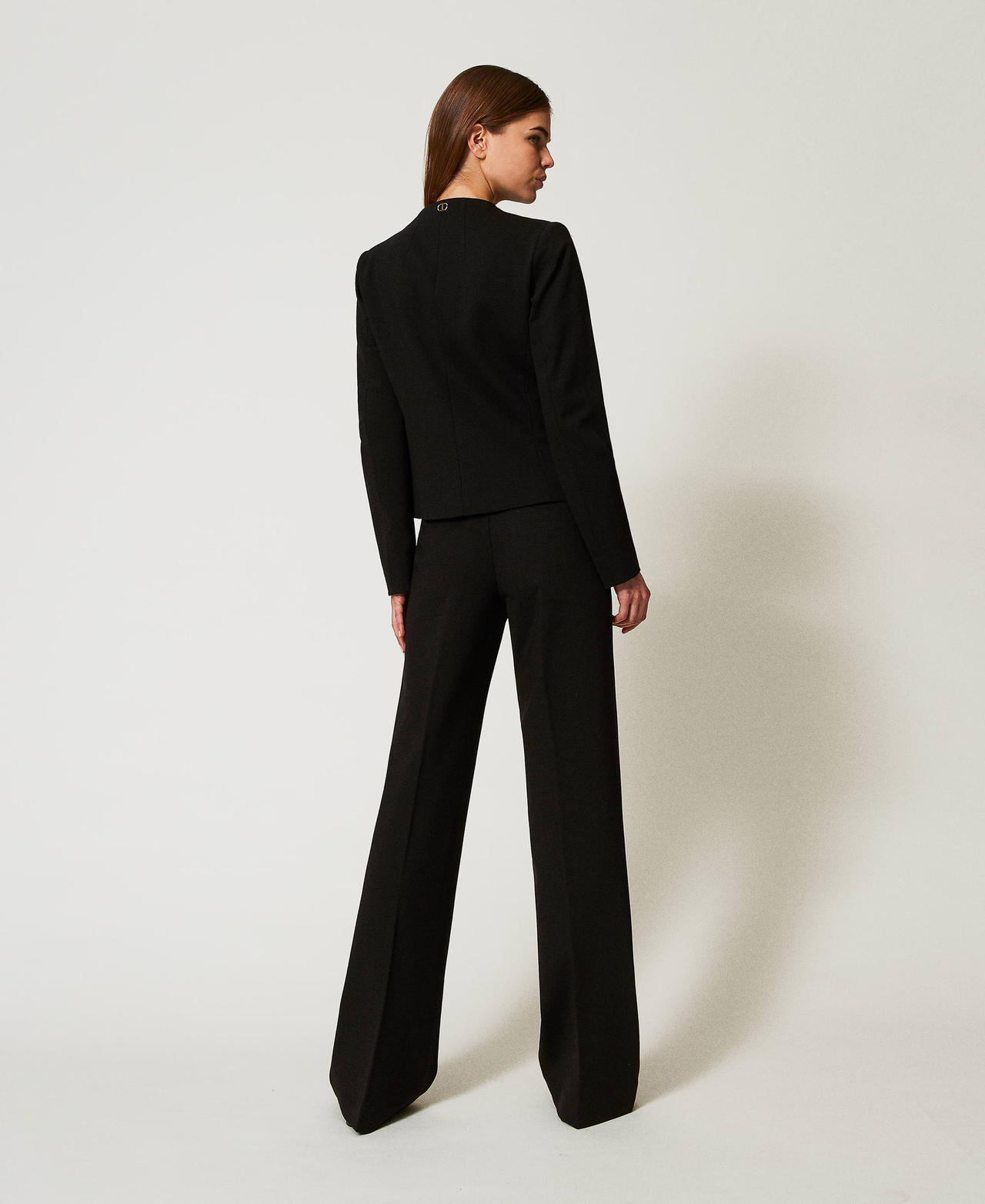 Wide-Leg-Hose mit Schmuckknöpfen Schwarz Frau 251TP2132_00006_03