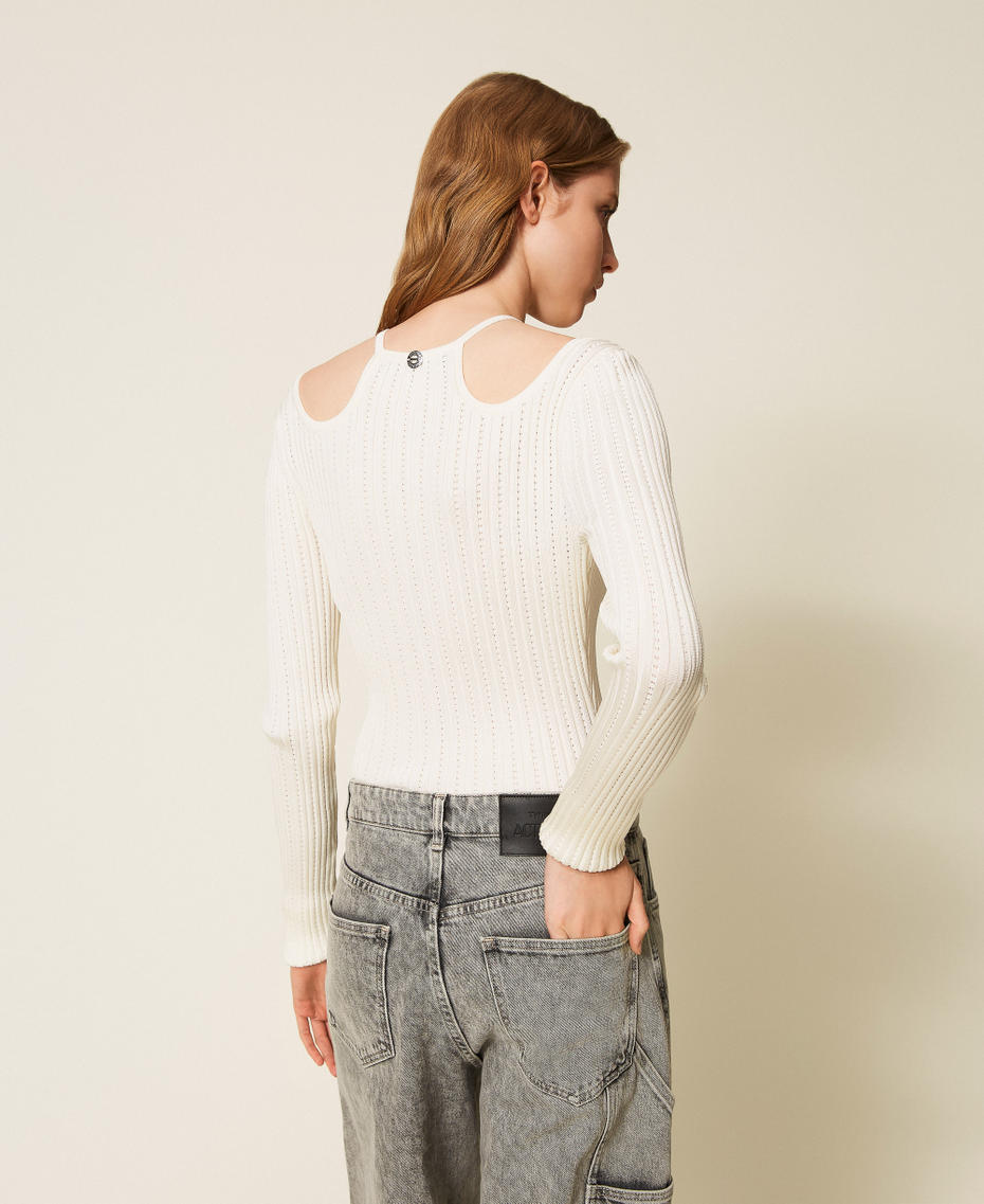 Jersey de tejido reciclado con troquelado White Nieve Mujer 252AP3143_00282_03
