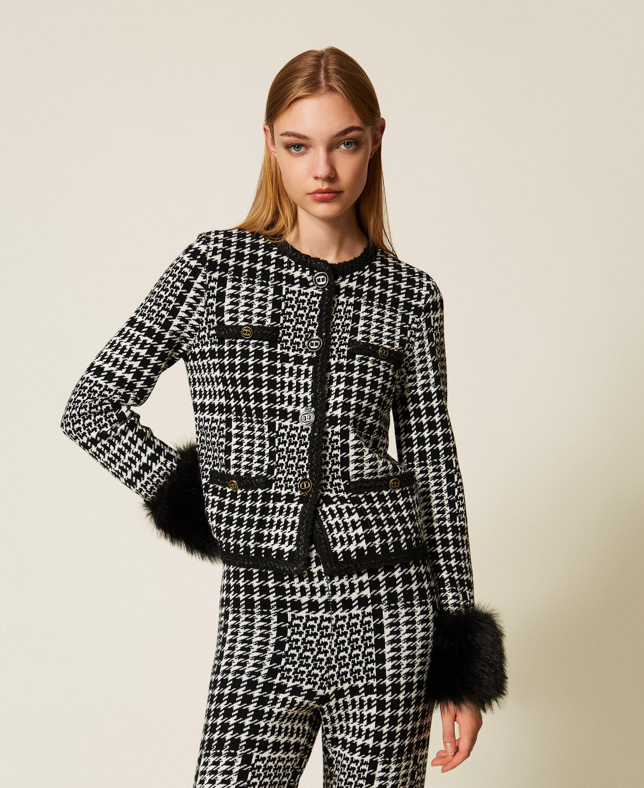 Giacca in maglia check con faux fur Check Bianco "Neve" / Nero Donna 252TT3040_12907_01