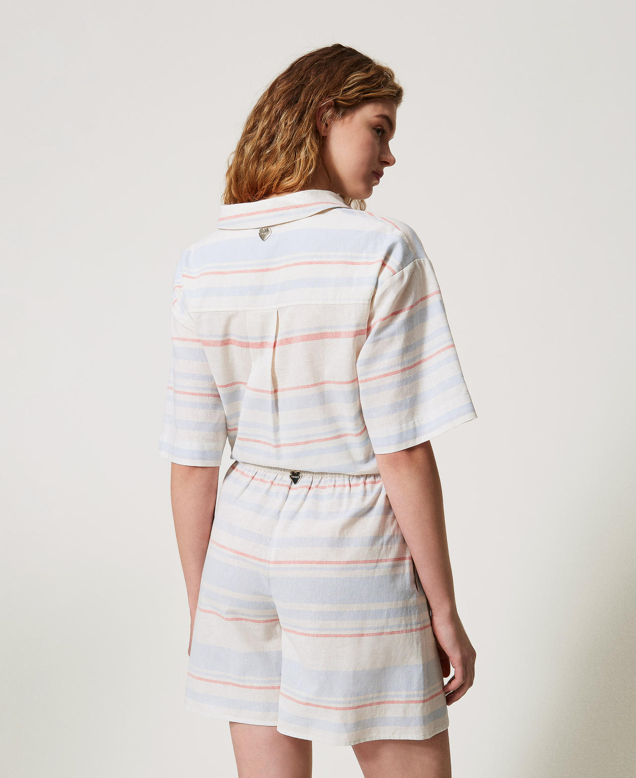 Linen-blend striped Bermuda shorts Sugar/Coral Sunset/Blue Topaz Stripes Woman 251LM2JBB_12378_03