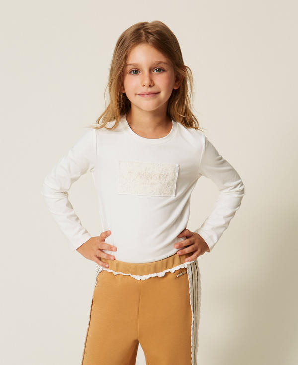 Baby-T-Shirt in Regular-Fit mit gesticktem Logo