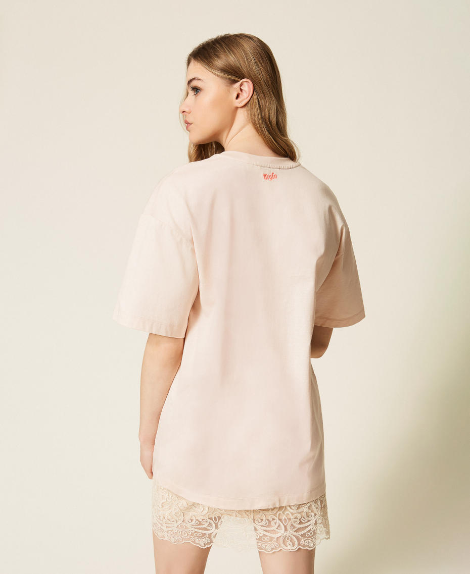MYFO oversize T-shirt with print and embroidery Chihuahua Blush Woman 261AQ2010_13572_03
