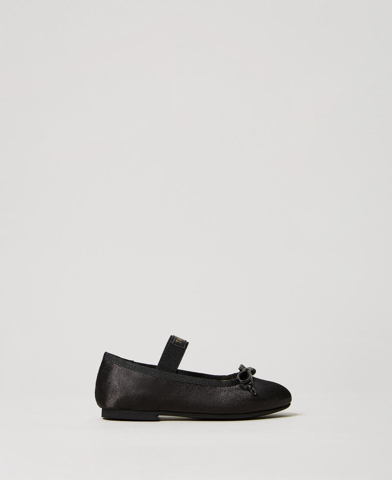 Ballerines babies en satin avec bride