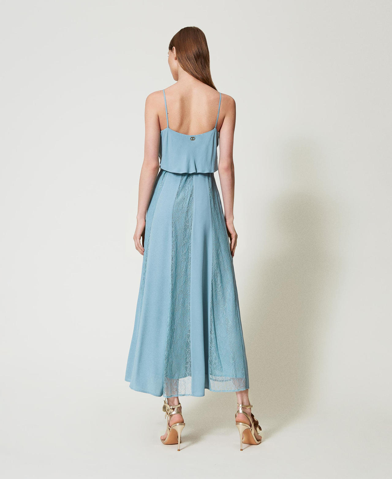 Long cr&ecirc;pe and Chantilly lace dress with ruffles Dusty Blue Woman 251TP2412_00485_03