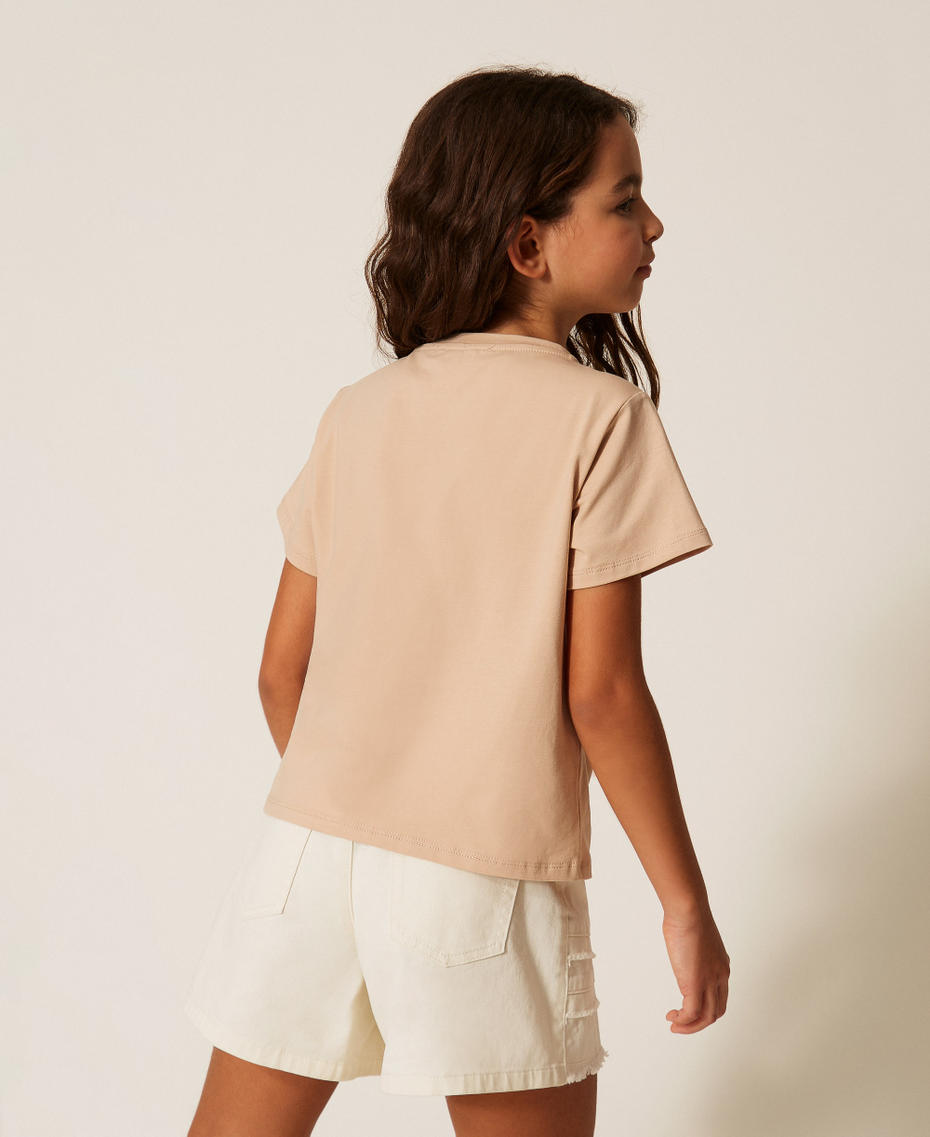 T-shirt regular con ricamo Bicolor Beige "Safari" / Rosso "Magenta" Bambina 261GJ2251_13379_03
