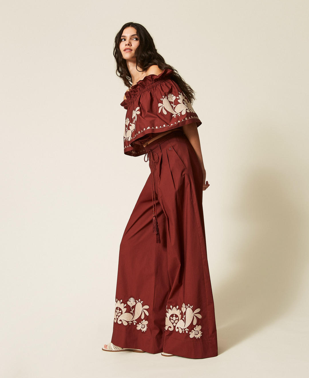 Pantalon palazzo en popeline avec broderie