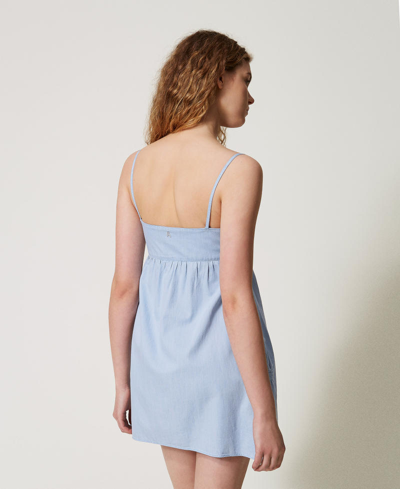 Abito corto in chambray con rosa applicata Denim Blu Chiaro Donna 251AX2064_07283_02