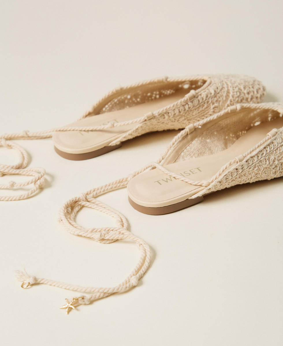 Ballerina-Pantolette im H&auml;keldessin Wei&szlig; Vanille Frau 261LMT014_00145_03