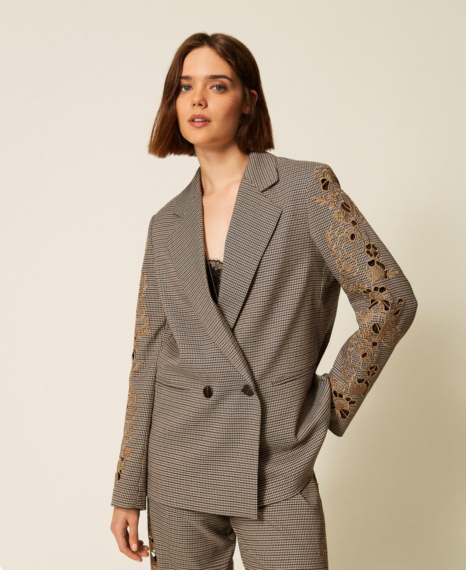 Houndstooth blazer with embroidery "Oak" Beige/Darkness Brown Houndstooth Woman 262TP2630_13828_04