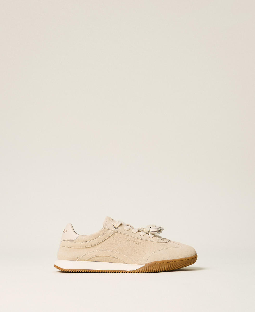 Suede trainers with tassels Vanilla White Woman 262TCP090_00145_01
