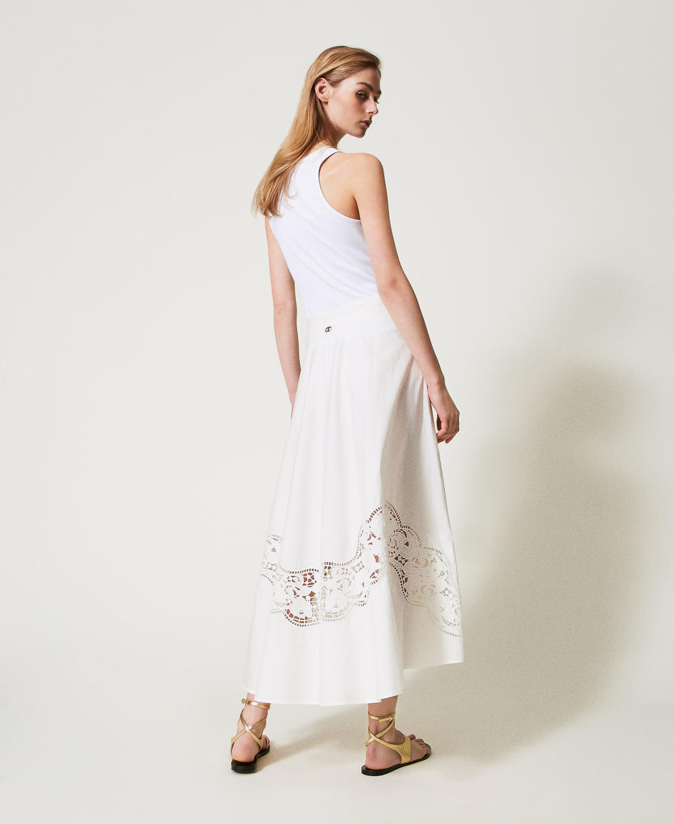 Jupe longue en popeline avec broderies anglaises Blanc Neige Femme 251TT2332_00282_07