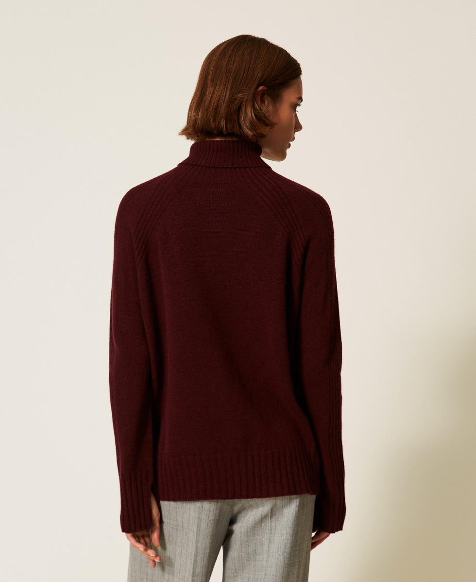 Cashmere blend turtleneck jumper &ldquo;Wine tasting&rdquo; Purple Woman 252TP3574_05609_03