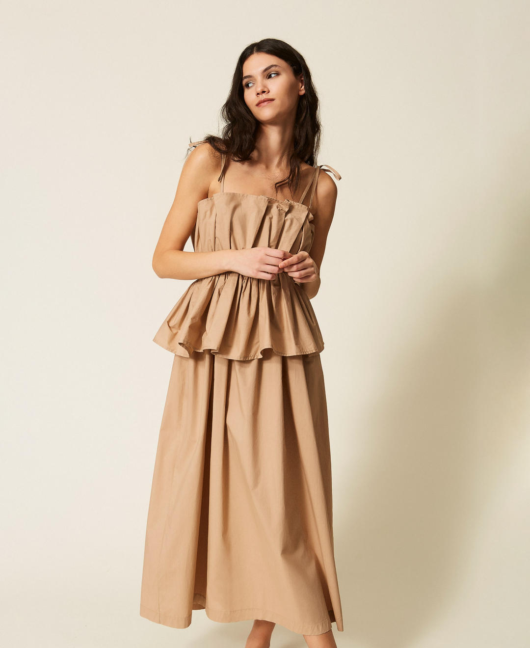 Robe longue en popeline avec volant