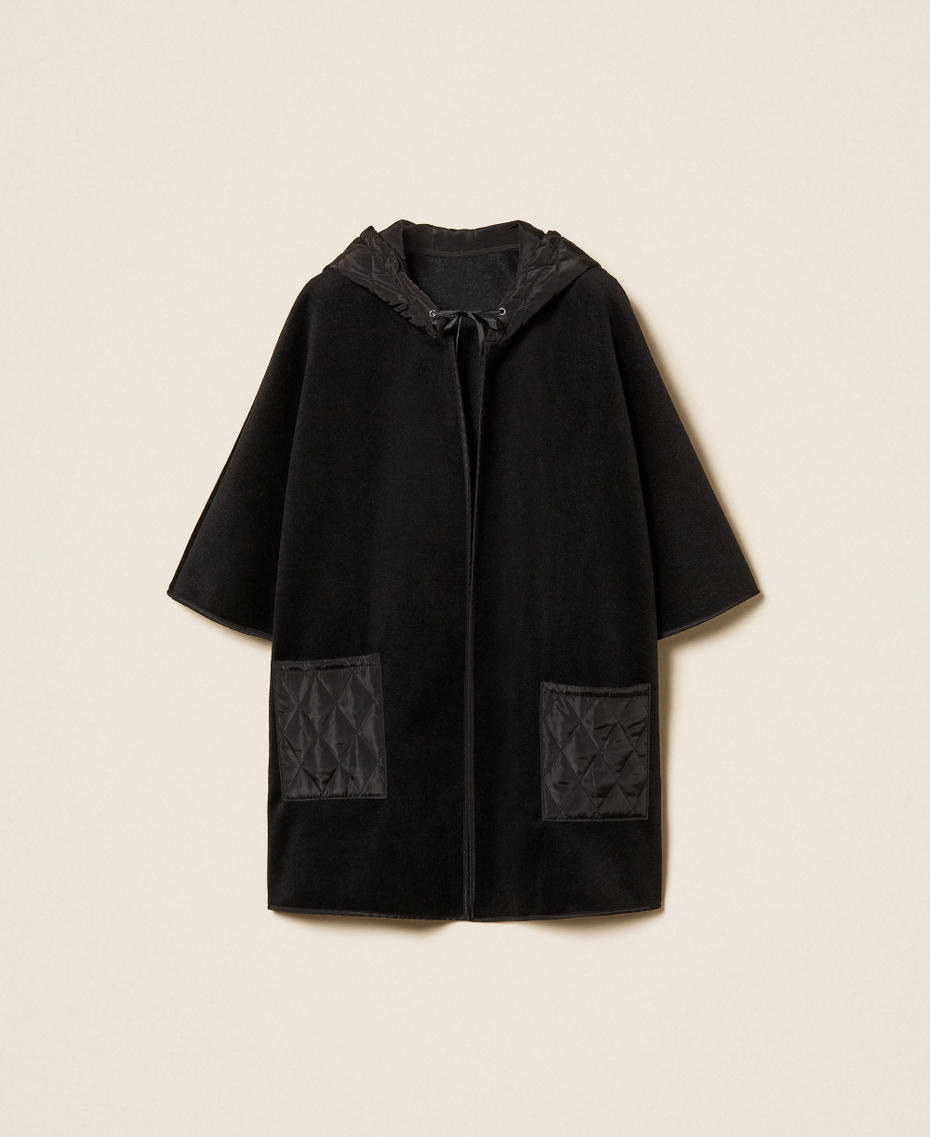 Poncho en maille avec poches Noir Femme 252TA4240_00006_S0