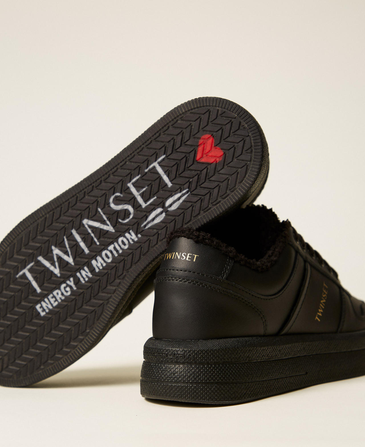 Zapatillas Fessura con pelo sintético Negro Mujer 252TGT01A_00006_03