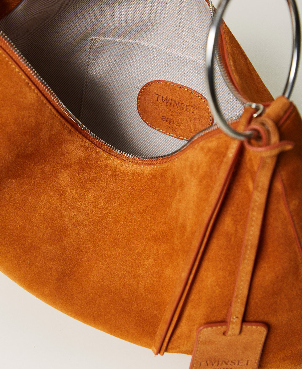 'Liliane' Twinset x Arper bag