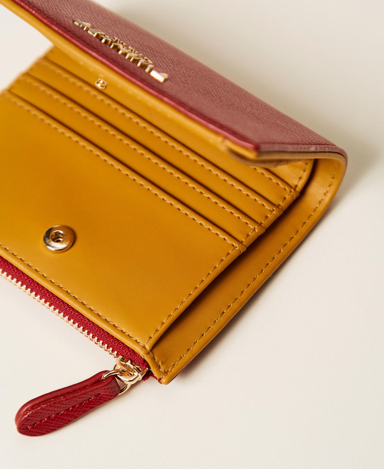 Small wallet with lettering logo Two-tone Pompeiano Red/Mustard Woman 262TH7052_13810_03