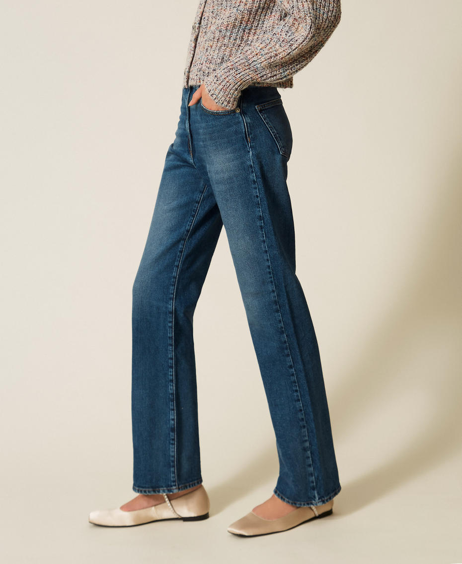Straight-fit five-pocket jeans Mid Denim Woman 252AT2250_06811_02