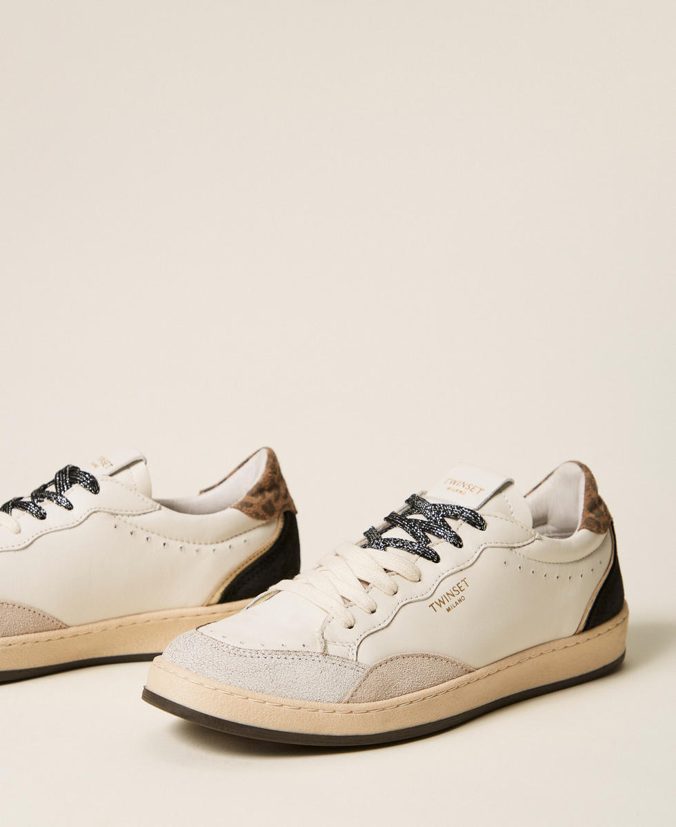 Sneakers in pelle con logo e inserto laminato Bicolor Off White / Stampa Leopardo Donna 262TCP098_13711_02