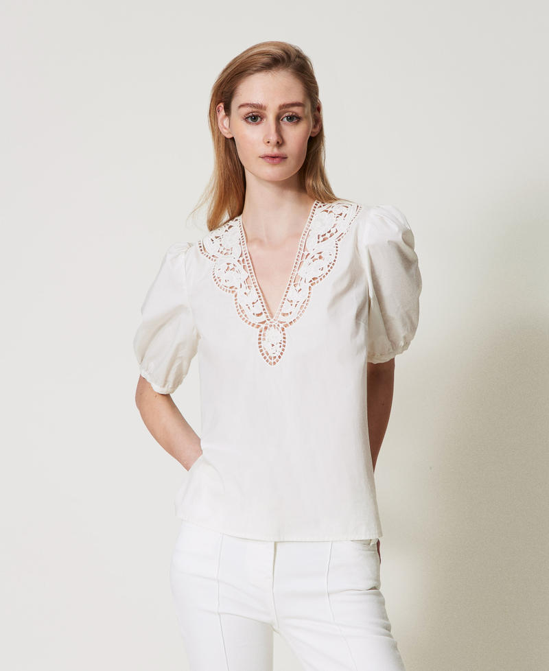 Blouse in broderie anglaise poplin White Snow Woman 251TT2335_00282_01