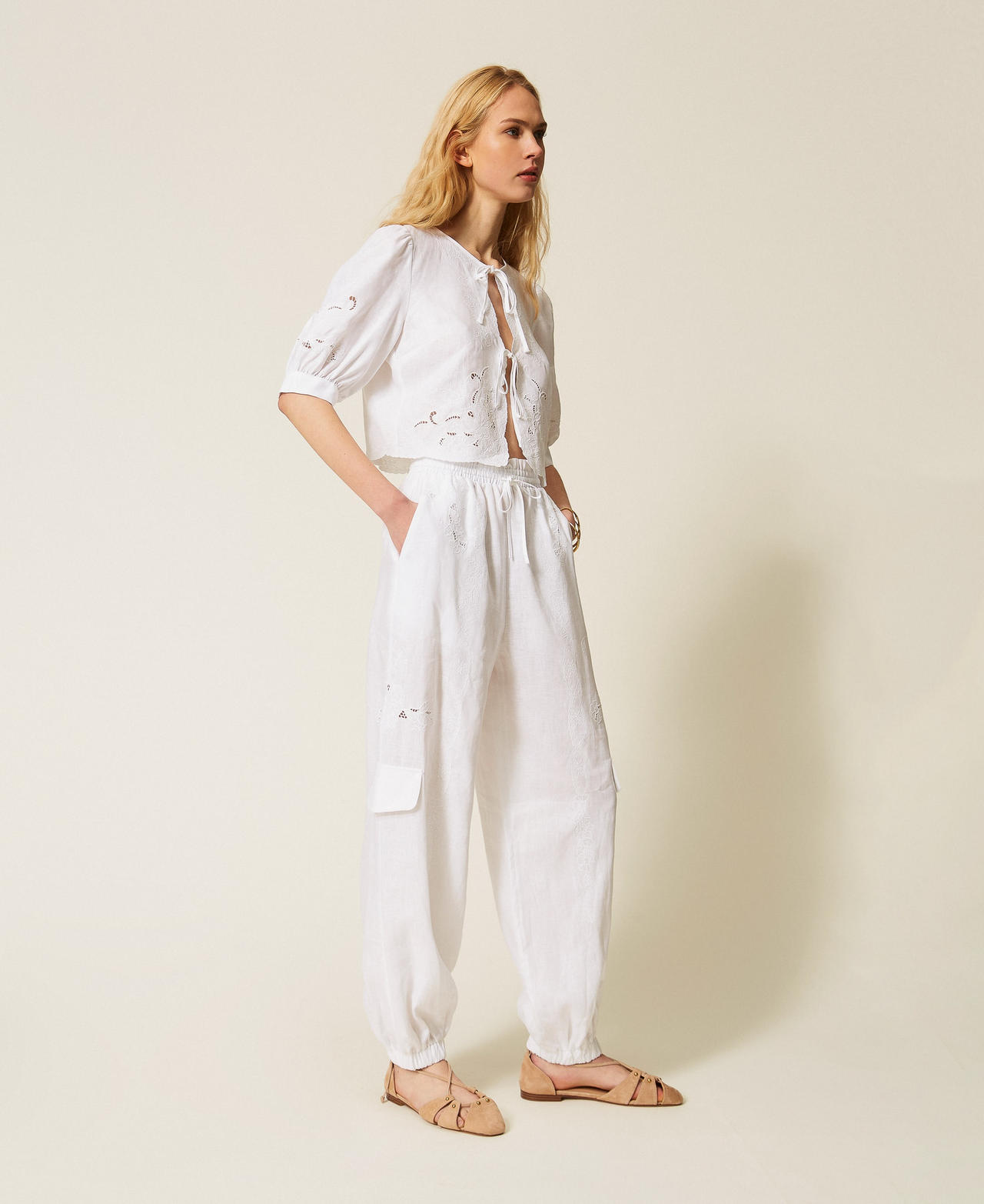 Pantaloni joggers in lino e sangallo Bianco Donna 261TT2121_00001_02