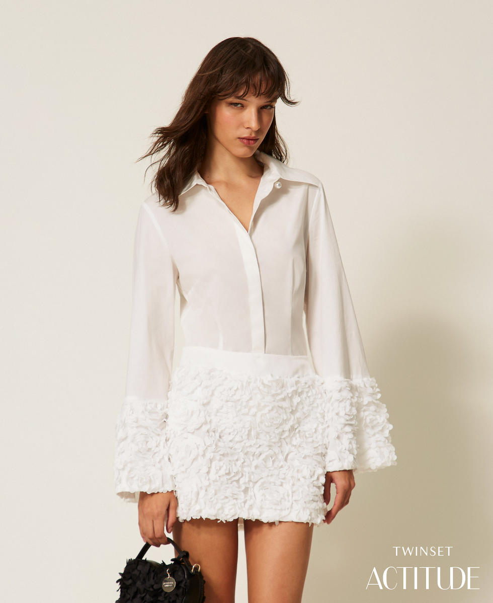 Tulle miniskirt with flowers