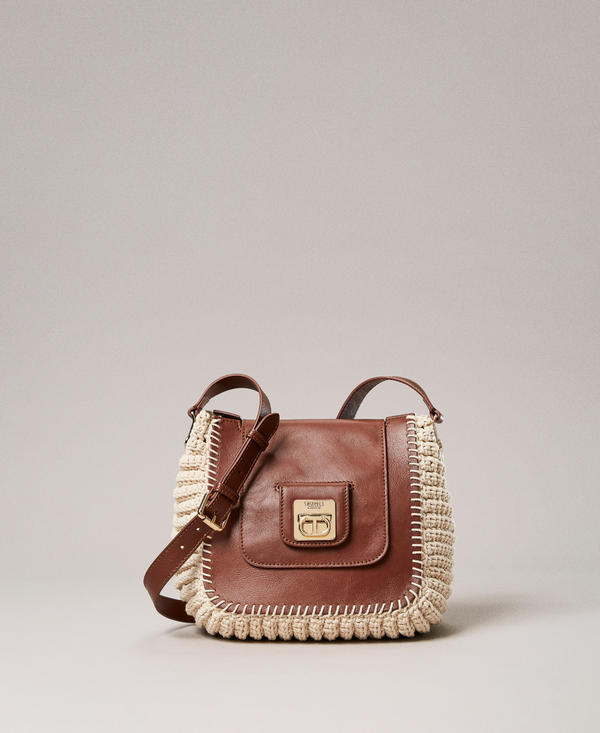 Shoulder bag in crochet and leather