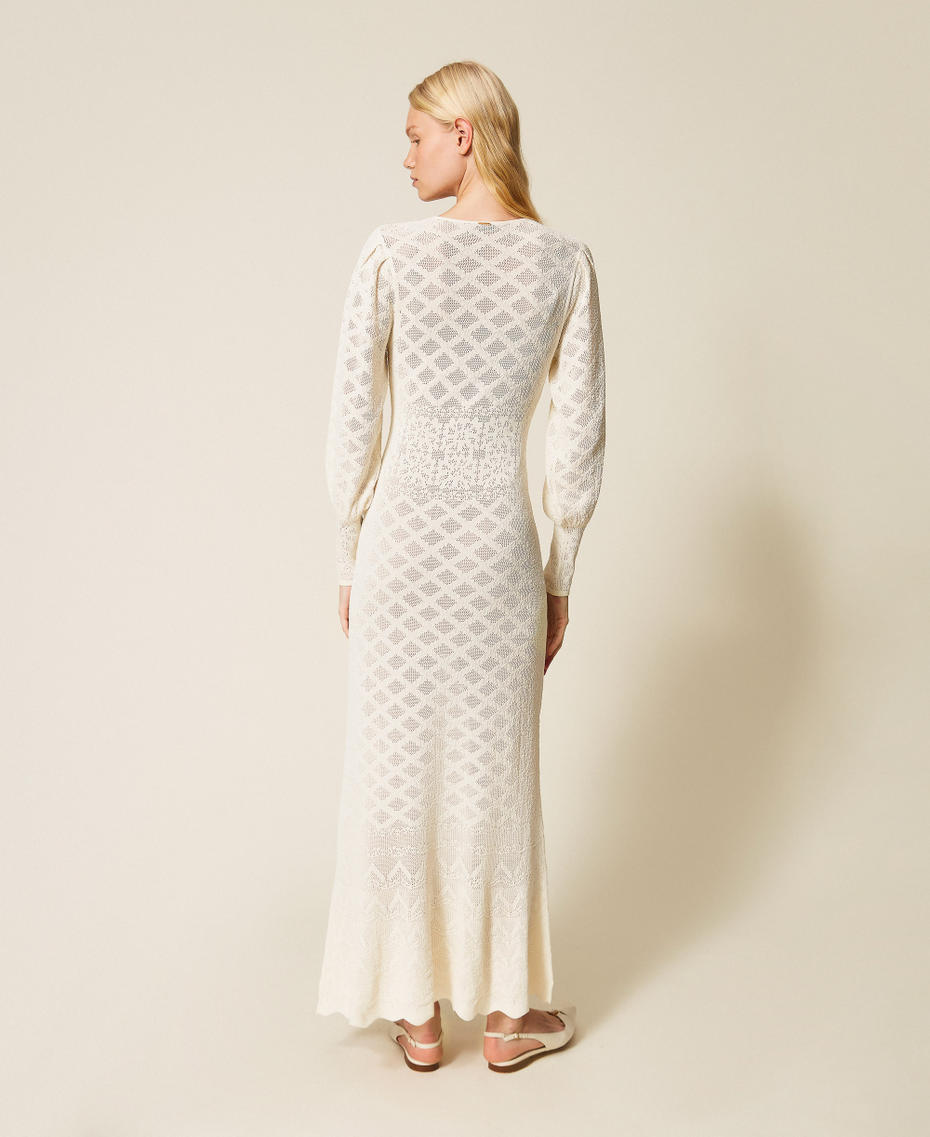 Maxi-Strickkleid mit floralem Muster Perlmutt Frau 261TP3260_00059_03