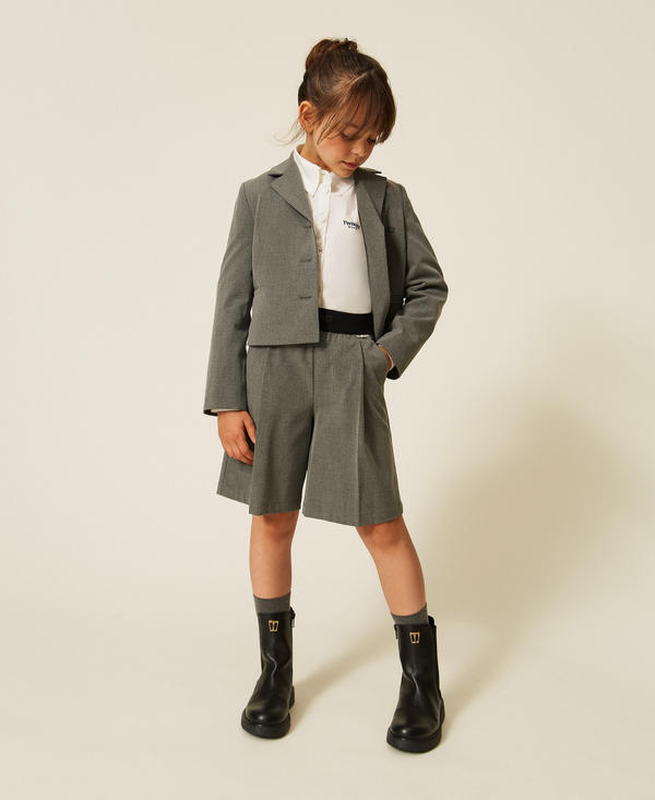 Bermudashorts aus Flanell mit Falten