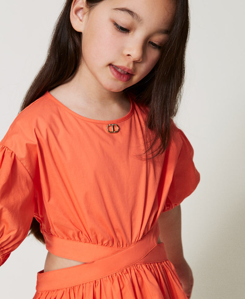 Kurzes Popelinekleid mit Cut-outs &bdquo;Sugar Coral&ldquo;-Orange (Rot) M&auml;dchen 251GJ2427_04985_04