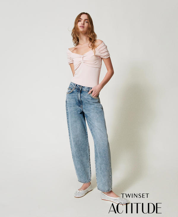 Fitted jumper with gathering