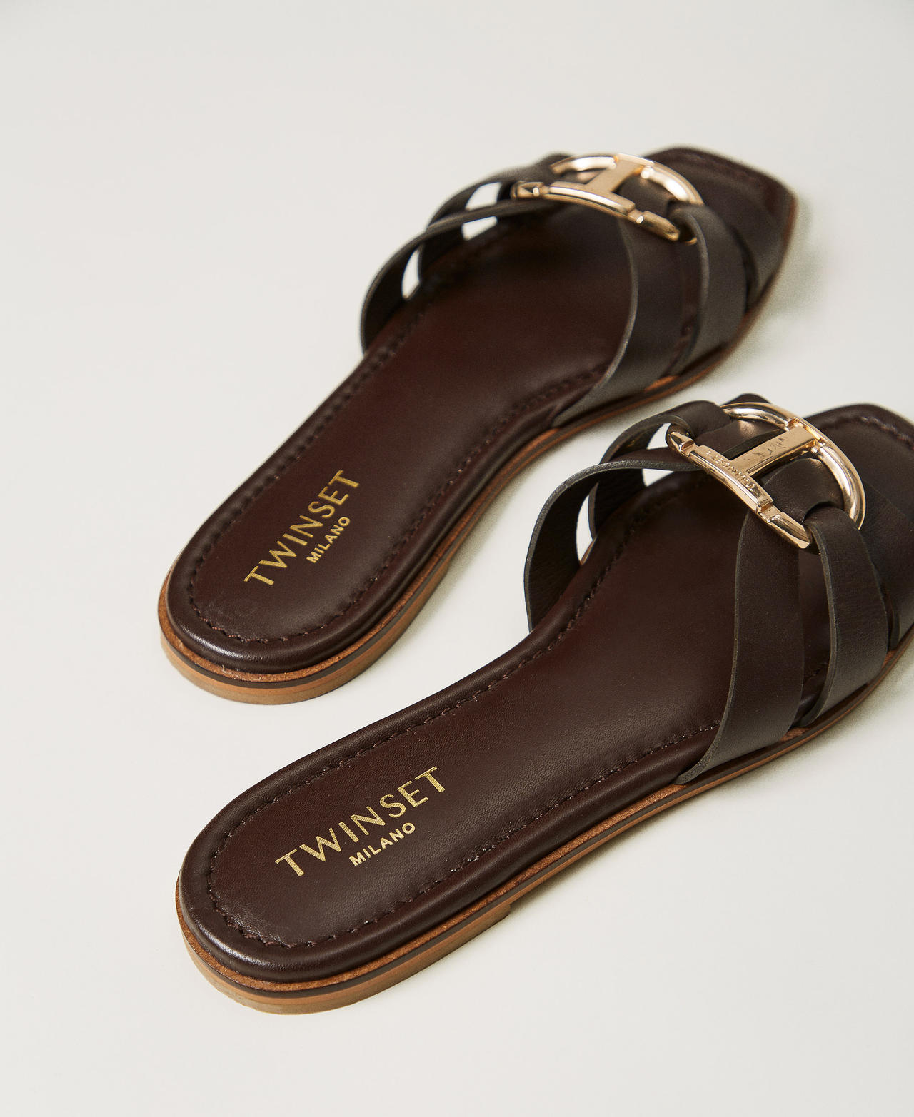 Leather slides with Oval T Chocolate Lab Woman 251TGT090_10780_03