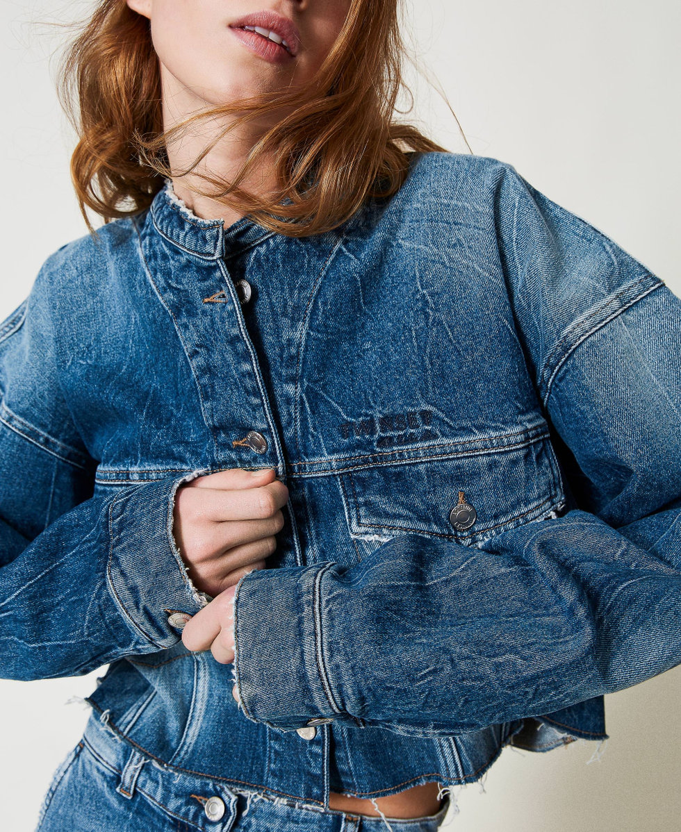 Denim jacket with pockets Light Denim Woman 251AP2380_11453_03