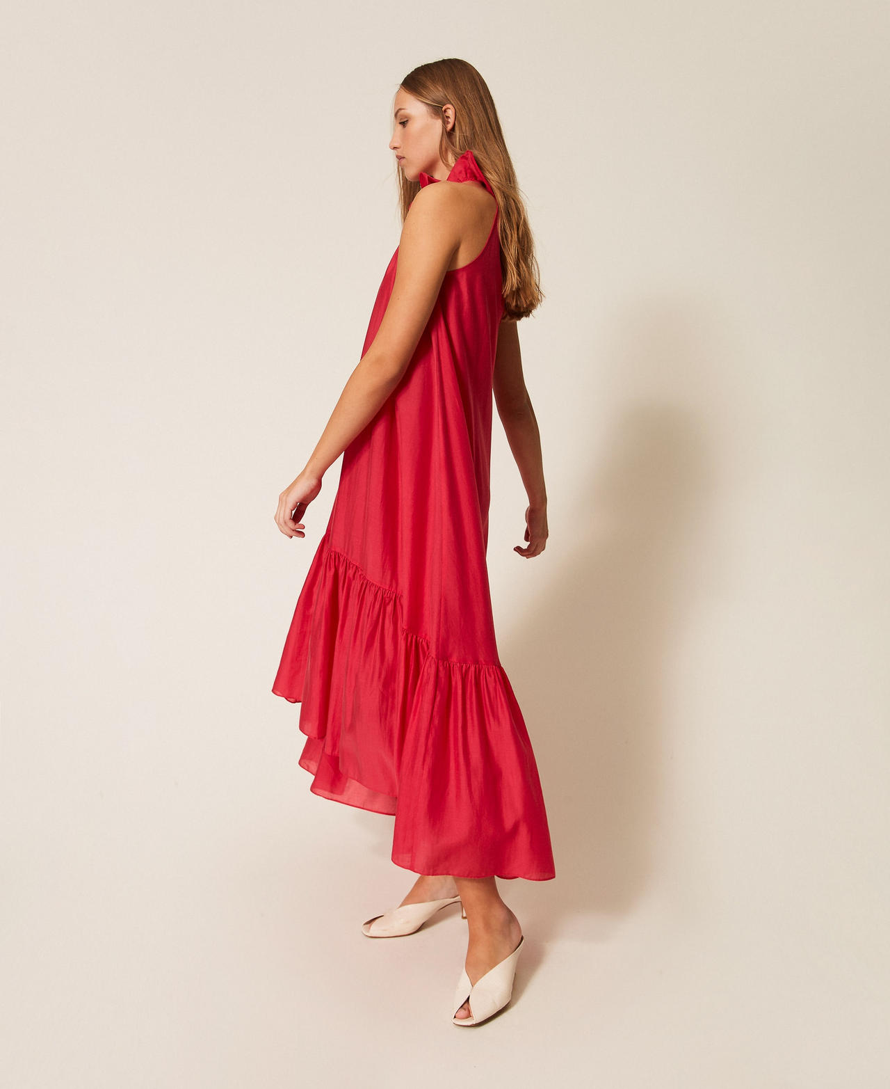 Robe longue en voile avec volant