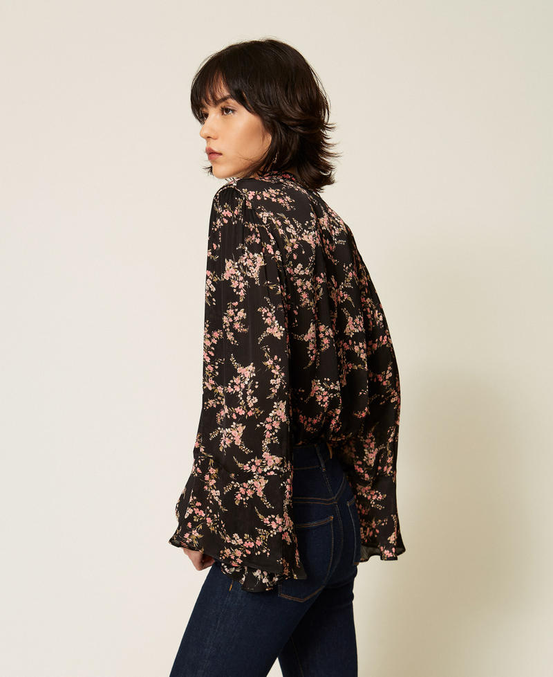 Floral cr&eacute;ponne blouse Little Flowers Black/Rose Print Woman 262TP2441_13700_02