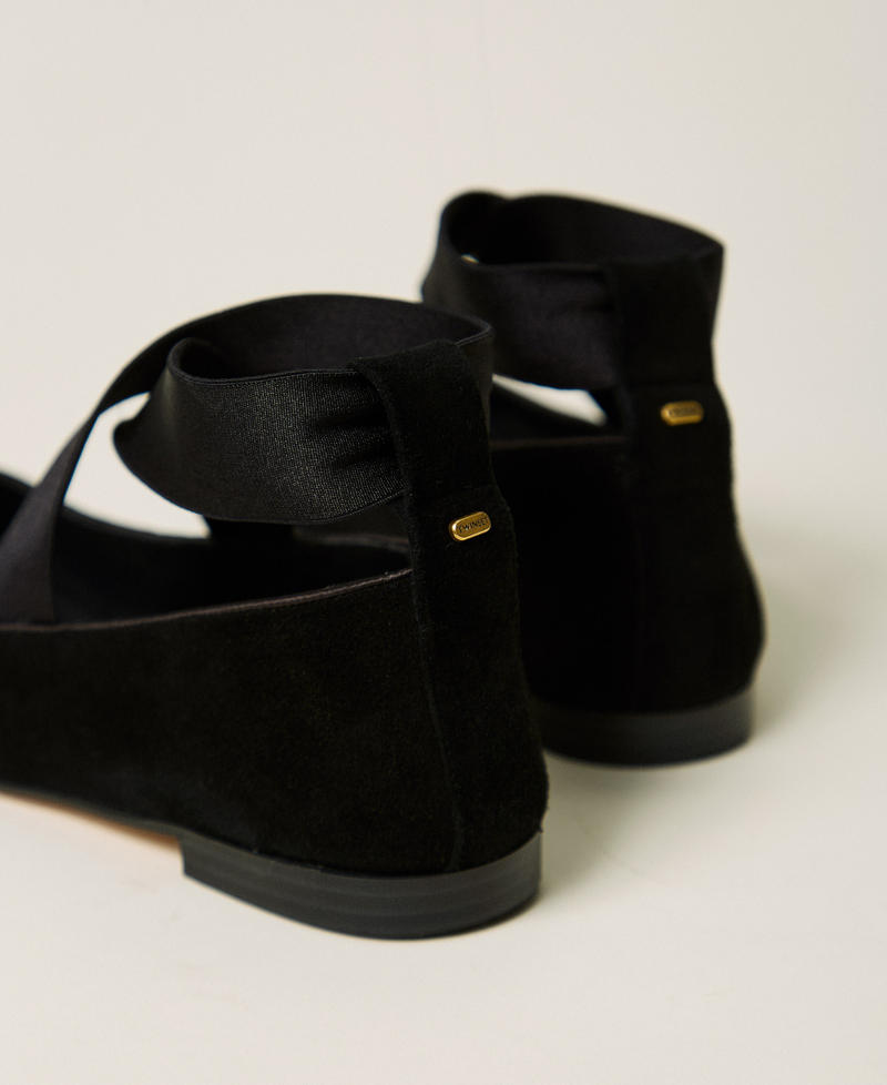 Ballerina aus Veloursleder Schwarz Frau 262TGT160_00006_03