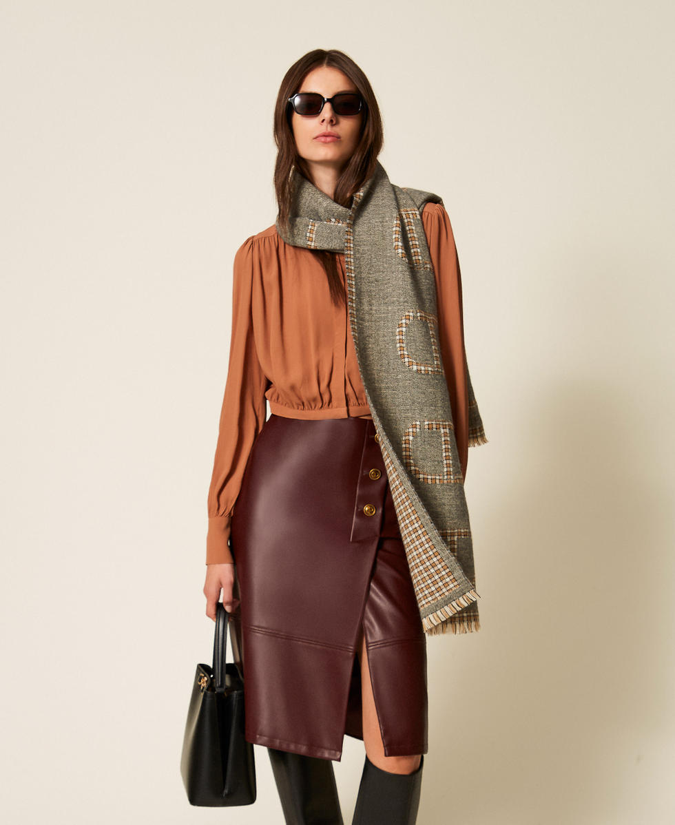 Stola jacquard con Oval T check Jacquard Check Nero Donna 252TO5010_12920_T0