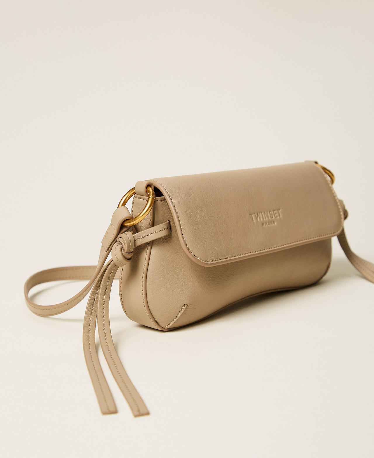 Leather shoulder bag with flap "Dove" Beige Woman 262TB7171_12836_02