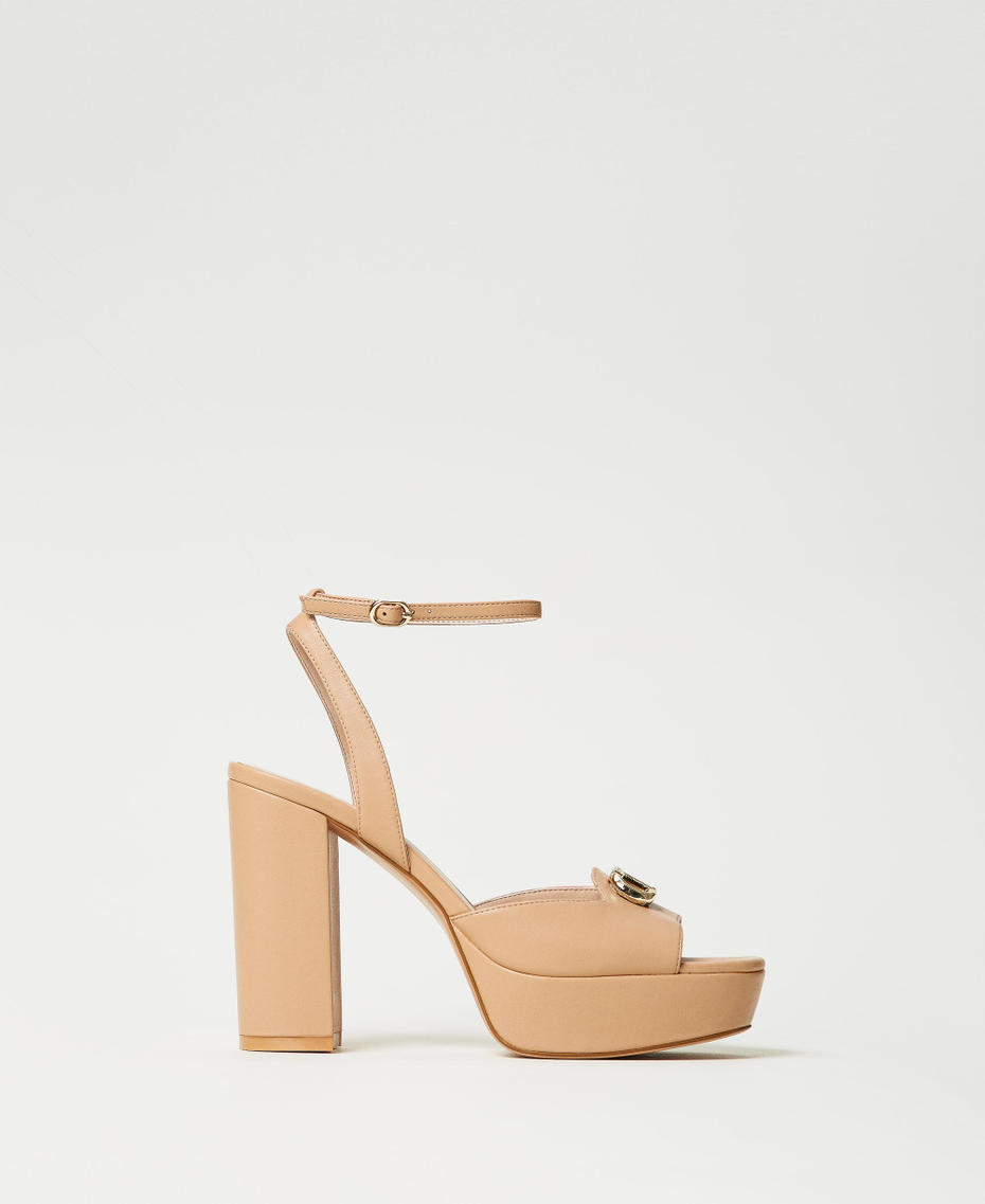 Sandales plateforme avec Oval T Chameau Femme 251TCP122_00044_01