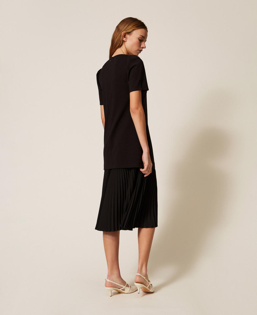 Robe midi avec cr&ecirc;pe de Chine recycl&eacute; Noir Femme 261TE2051_00006_03