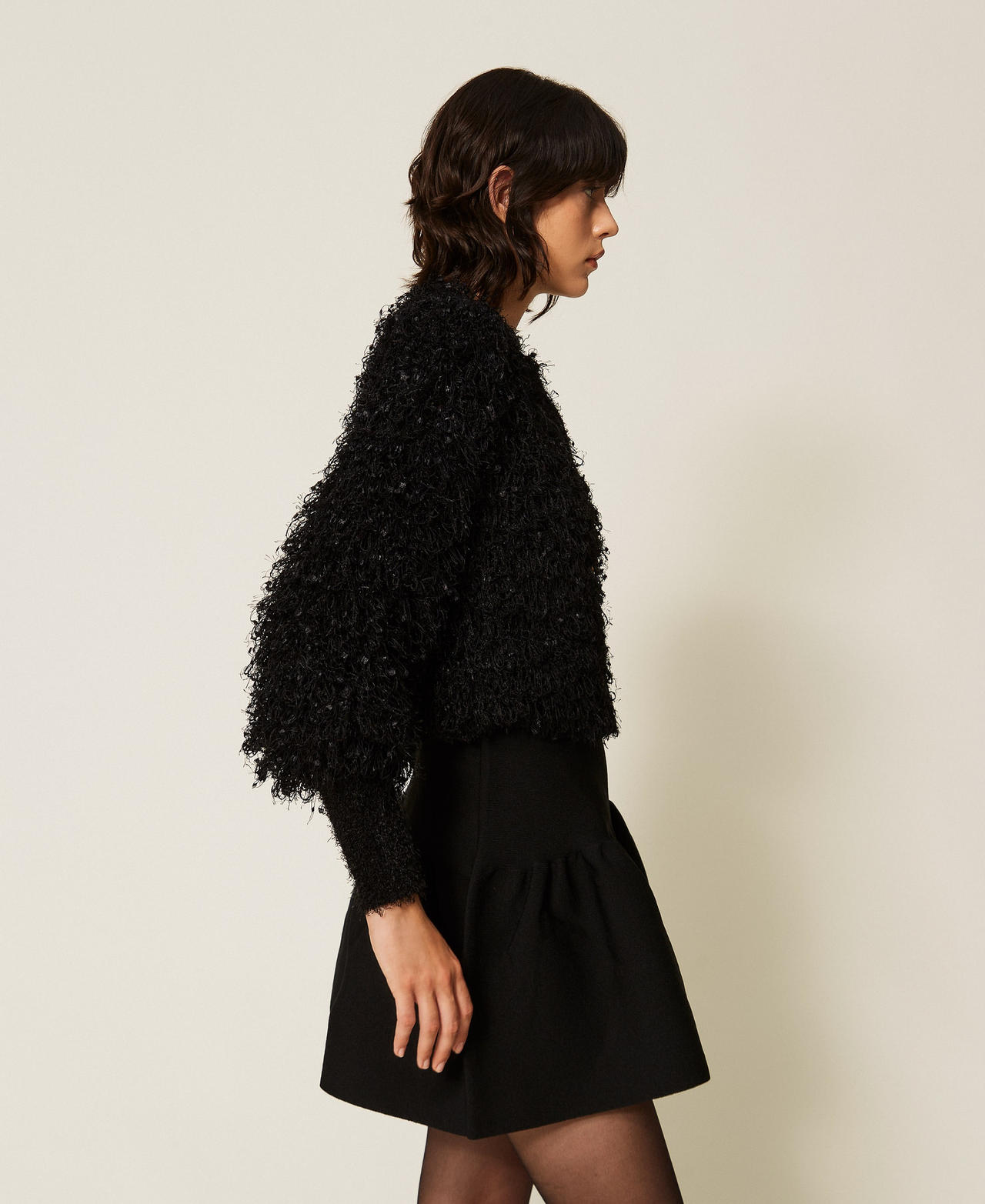 Strickjacke in Pelzoptik Schwarz Frau 262TP3130_00006_02
