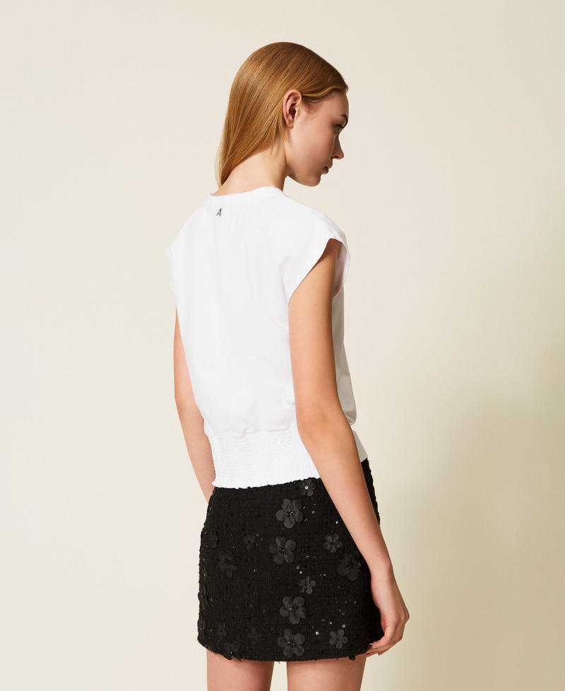 T-shirt with hand-embroidered flowers "Papers" White Woman 252AP2312_00840_03