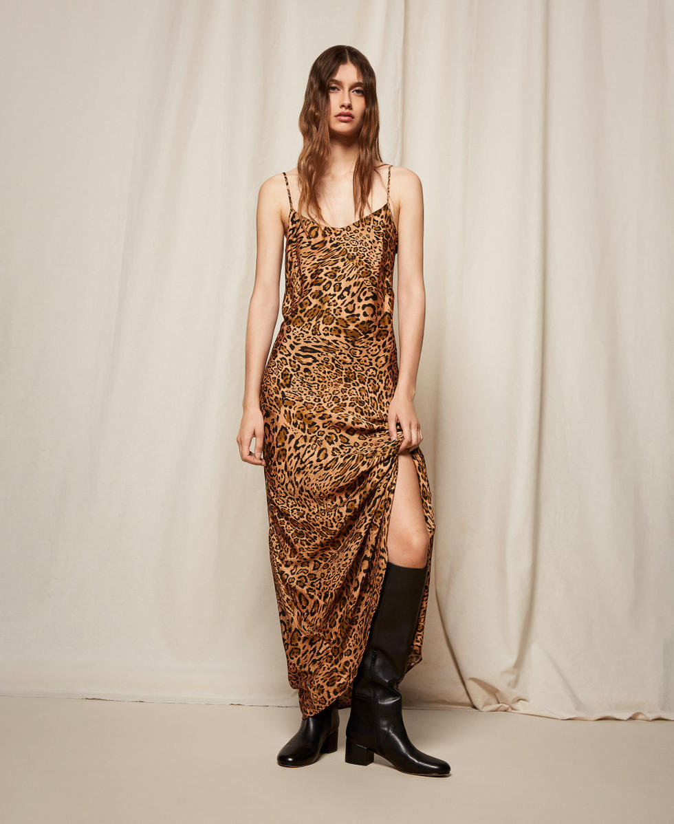 Long jacquard dress with animal print