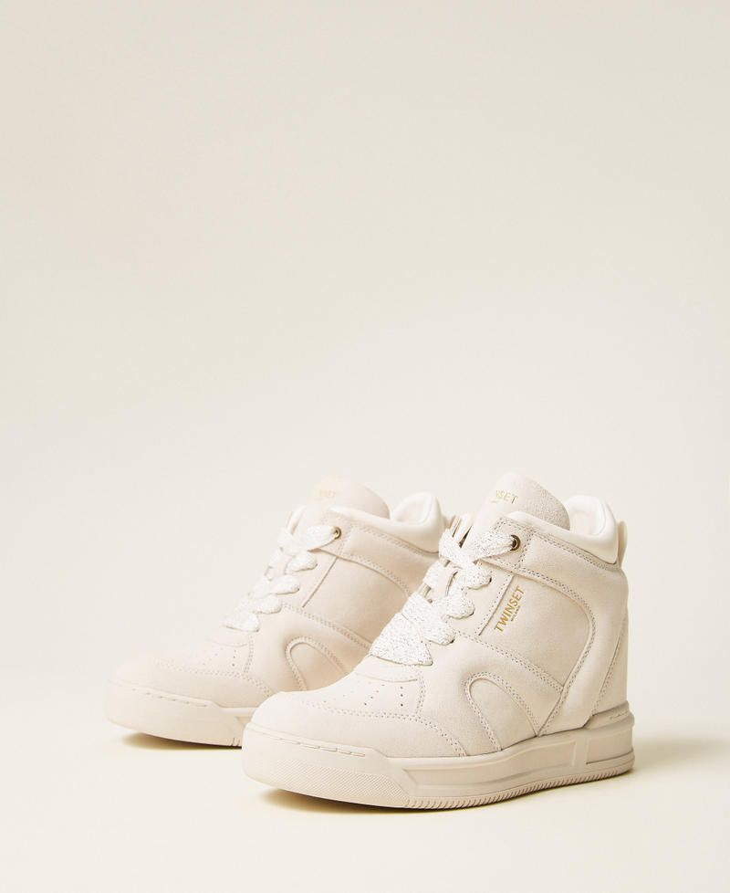 Sneakers aus Veloursleder Weiß Schnee Frau 252TGT016_00282_02